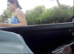 dickflash damsels in my car summer